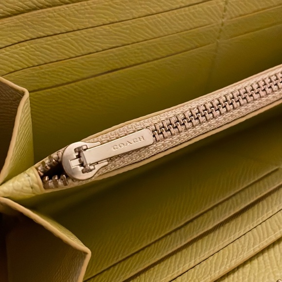 Pale Yellow Coach Wallet - Picture 4 of 4